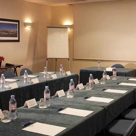 Escale Oceania Vieux Port Hotel 3*